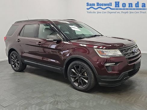 Used 2018 Ford Explorer XLT w/ Equipment Group 202A FWD image 1