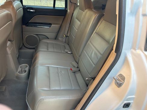 Used 2011 Jeep Compass Limited w/ Sun/Sound Group image 19