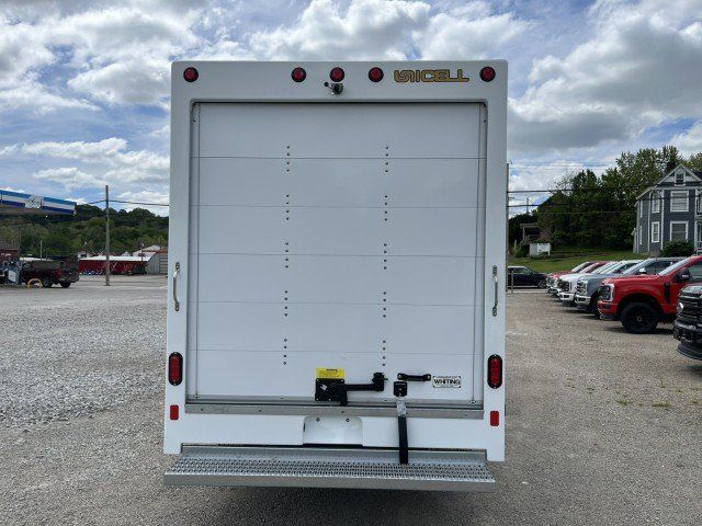 New 2027 Ford E-350 and Econoline 350 Super Duty w/ Power Equipment Group RWD image 6
