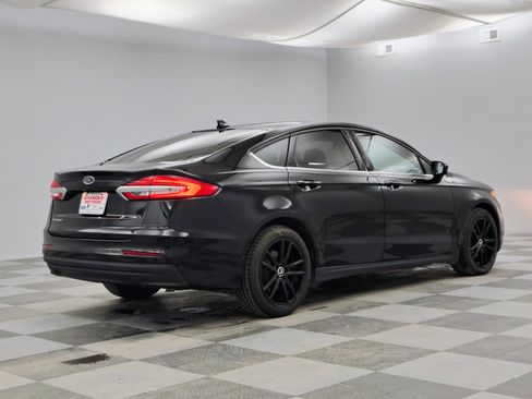 Used 2020 Ford Fusion S image 9