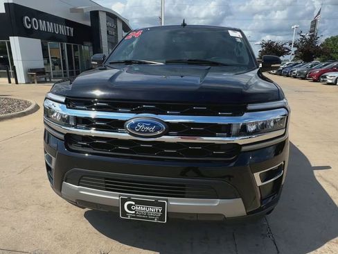 Used 2024 Ford Expedition Max Limited image 3