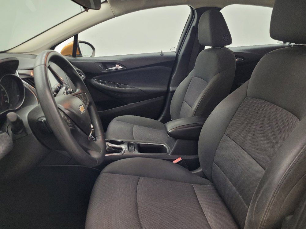 Used 2017 Chevrolet Cruze LT w/ Sun And Sound Package FWD image 17