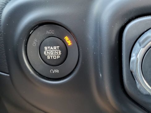 Used 2022 Jeep Wrangler Unlimited Rubicon 4xe w/ Cold Weather Group AWD/4WD image 24