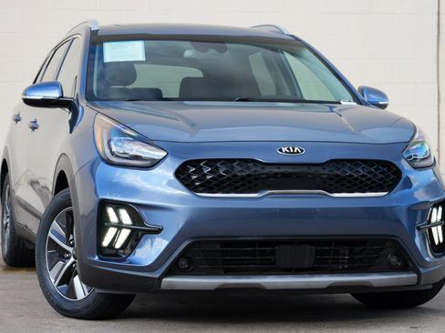 Used 2020 Kia Niro EX Premium FWD image 2