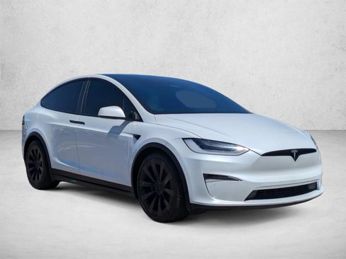 Used 2023 Tesla Model X AWD/4WD image 3