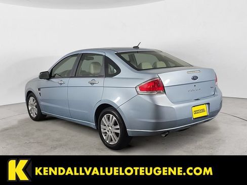 Used 2009 Ford Focus SEL FWD image 3