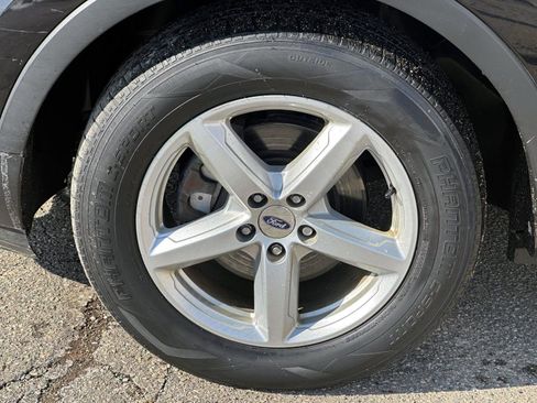 Used 2019 Ford Explorer FWD image 8