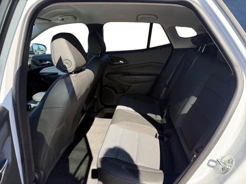 Used 2025 Chevrolet Trax LT w/ Driver Confidence Package image 16