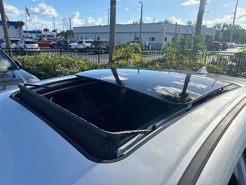 New 2025 VinFast VF 8 Plus image 22