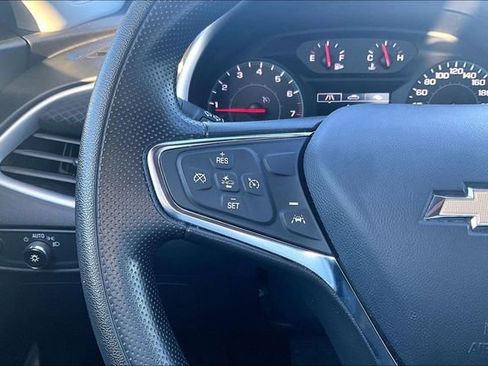 Used 2023 Chevrolet Malibu LT image 10