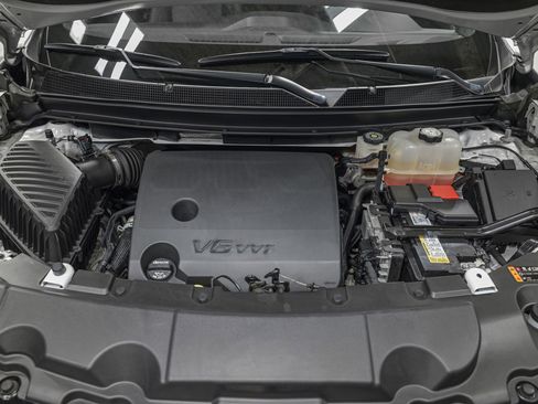 Used 2023 Chevrolet Traverse RS w/ LPO, Floor Liner Package image 11