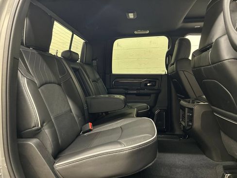 New 2026 RAM 2500 Limited AWD/4WD image 9