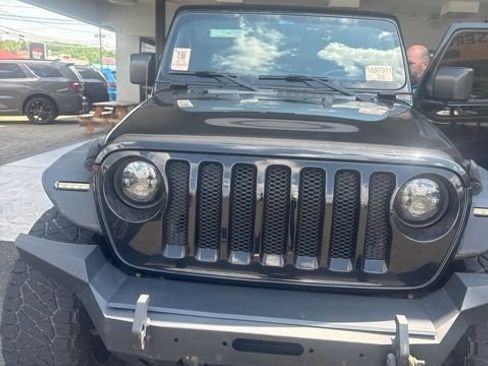 Used 2018 Jeep Wrangler Unlimited Sport S AWD/4WD image 8