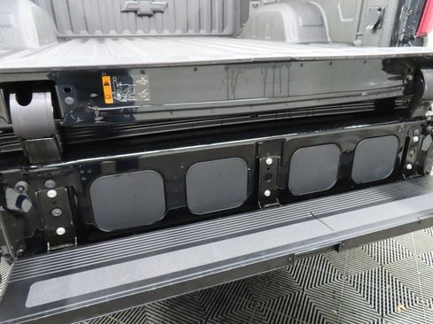 Used 2025 Chevrolet Silverado 1500 High Country w/ Midnight Edition image 44