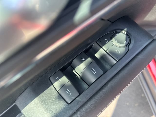 New 2027 GMC Terrain Elevation w/ Elevation Premium Package AWD/4WD image 12