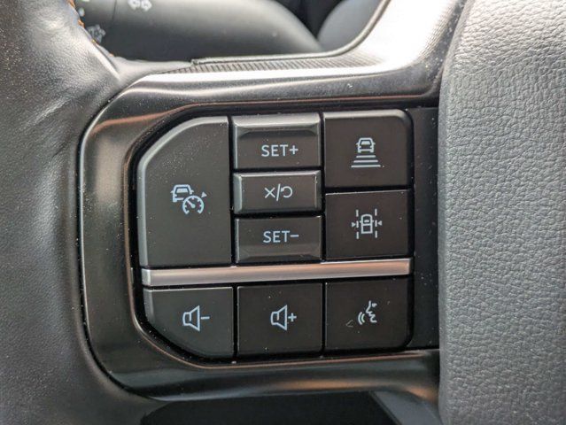 Used 2024 Ford F350 Platinum w/ FX4 Off-Road Package AWD/4WD image 25