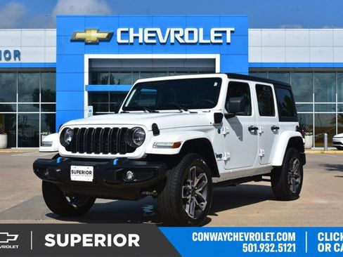 Used 2024 Jeep Wrangler Unlimited AWD/4WD image 1