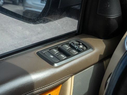 Used 2014 Land Rover LR4 HSE LUX AWD/4WD image 32