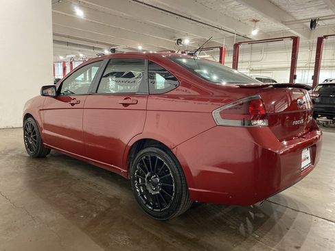 Used 2010 Ford Focus SES image 6