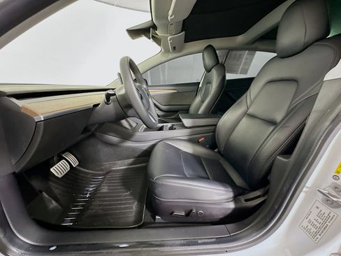Used 2021 Tesla Model 3 Performance image 13