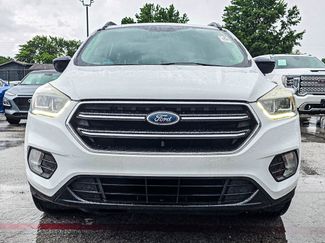 Used 2018 Ford Escape SE w/ SE Sport Appearance Package AWD/4WD video 2