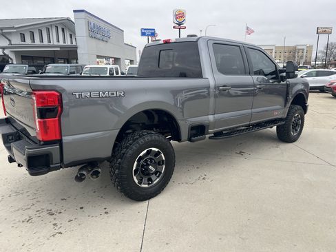 Used 2024 Ford F350 XLT w/ Black Appearance Package image 9