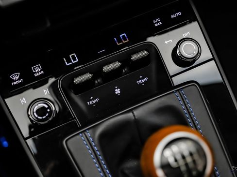 Used 2025 Porsche 911 Carrera T image 57