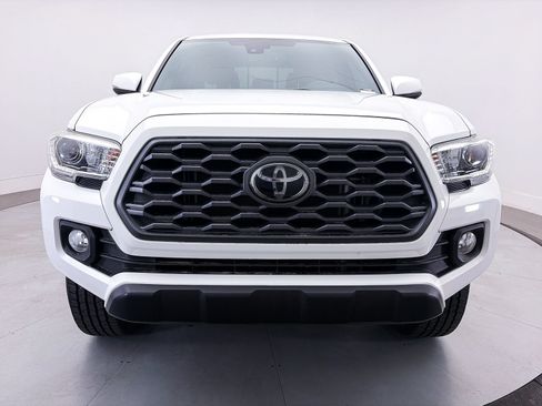 Used 2021 Toyota Tacoma TRD Off-Road w/ Technology Package RWD image 13