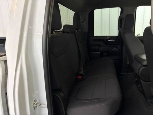 Used 2022 Chevrolet Silverado 2500 Custom w/ Custom Value Package AWD/4WD image 16