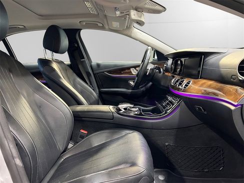 Used 2017 Mercedes-Benz E 300 4MATIC image 16