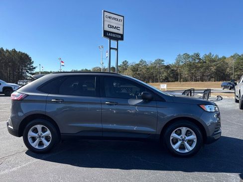 Used 2022 Ford Edge SE image 2