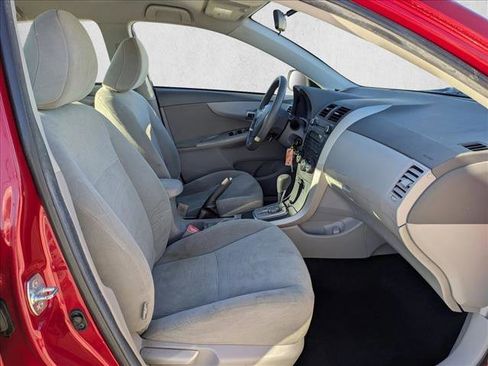 Used 2010 Toyota Corolla LE image 18
