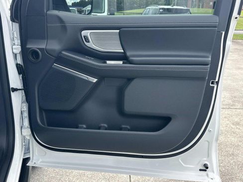 New 2026 Ford Expedition Platinum w/ Driver's Package AWD/4WD image 14