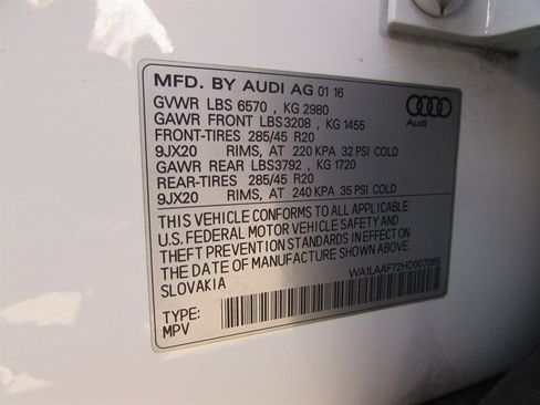 Used 2017 Audi Q7 3.0T Premium Plus w/ Premium Plus Package AWD/4WD image 35
