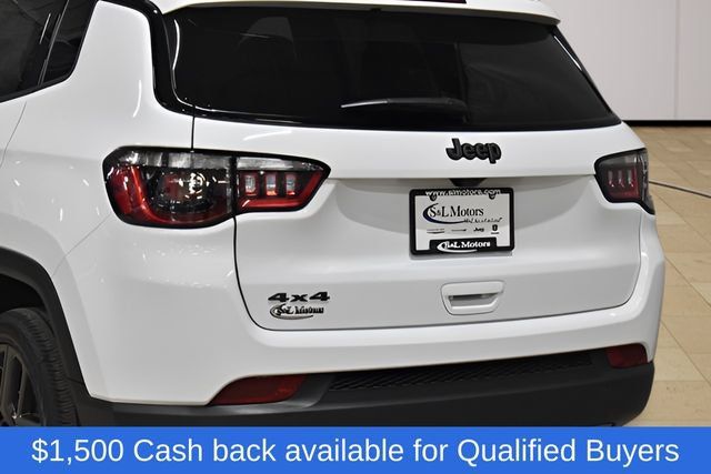 New 2026 Jeep Compass Latitude w/ Sun and Sound Group AWD/4WD image 35