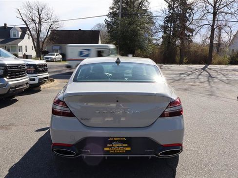 Used 2025 Genesis G70 2.5T image 6