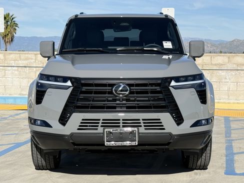 New 2026 Lexus GX 550 image 6