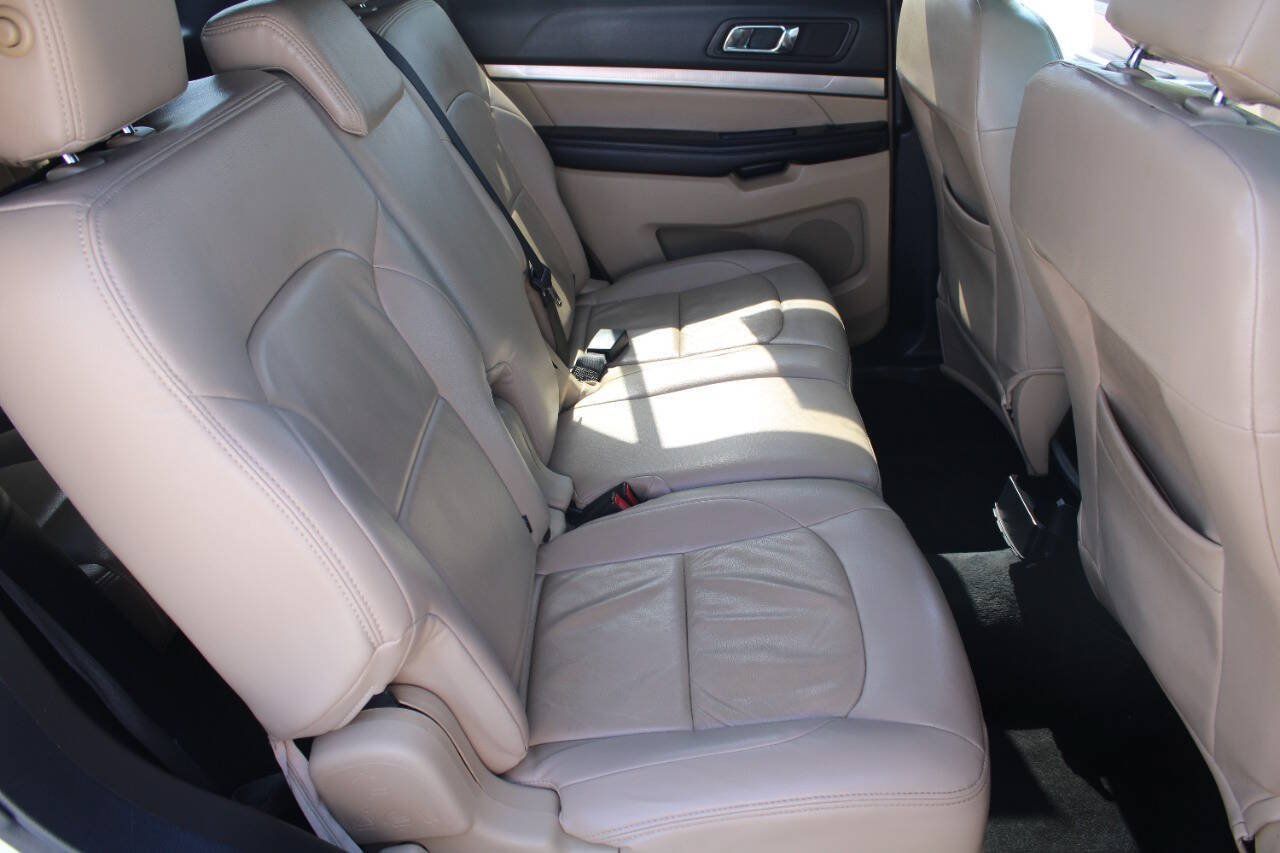 Used 2016 Ford Explorer 4WD image 7