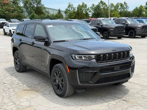 New 2026 Jeep Grand Cherokee L 4WD image 4