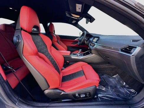 Used 2023 BMW M4 Competition w/ M Carbon Exterior Package RWD image 25