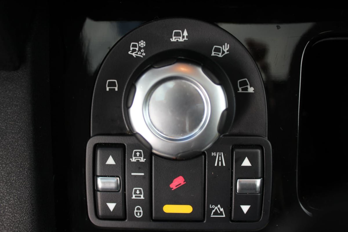 Used 2011 Land Rover LR4 HSE LUX AWD/4WD image 34