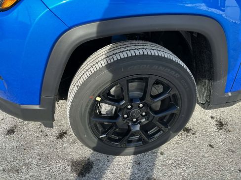 New 2026 Jeep Compass Latitude AWD/4WD image 11