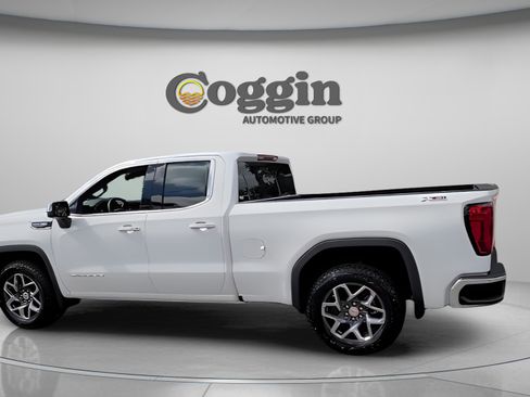 New 2025 GMC Sierra 1500 SLE w/ X31 Off-Road Package image 8