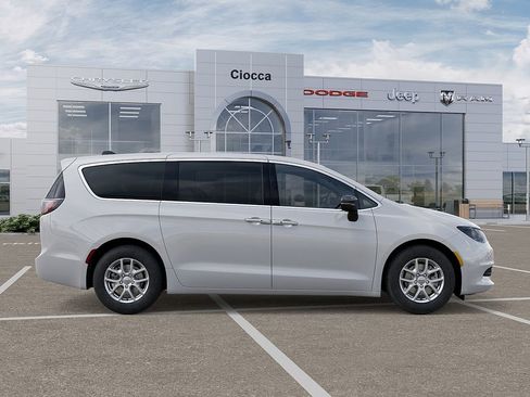 New 2026 Chrysler Voyager LX FWD image 21