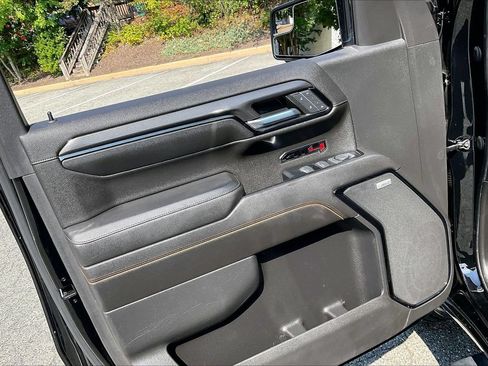 Used 2022 GMC Sierra 1500 AT4 AWD/4WD image 28