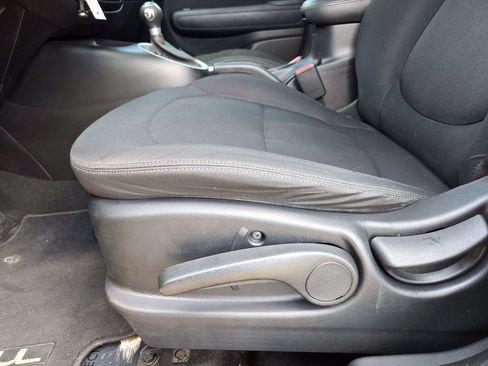 Used 2014 Kia Soul FWD image 19