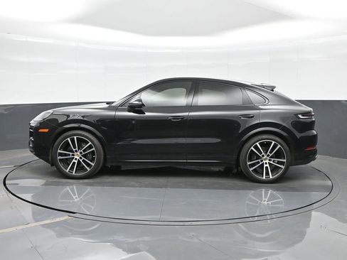 Certified 2024 Porsche Cayenne Coupe AWD/4WD image 2