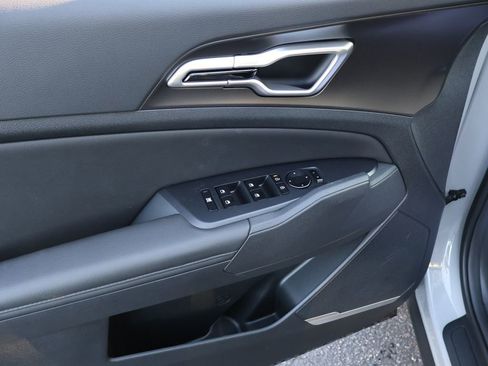 New 2026 Kia Sportage EX image 14
