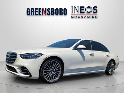 Used 2022 Mercedes-Benz S 580 4MATIC Sedan w/ AMG Line Package image 1