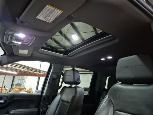 Used 2023 GMC Sierra 3500 Denali w/ Denali Ultimate Package AWD/4WD image 19